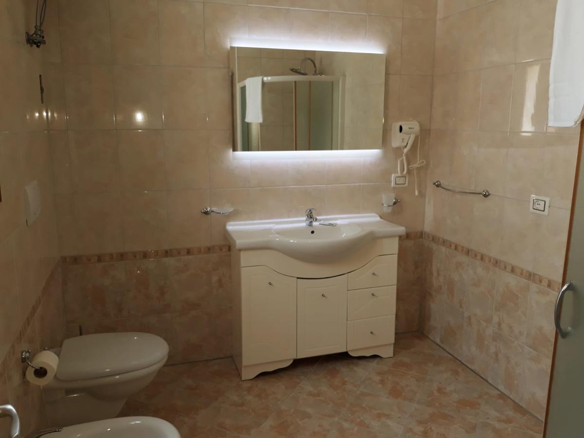 Il Vittoriano Aparthotel Porto Cesareo Kültér fotó